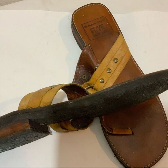 Frye riven Brown Red Leather Studded Thong Sandals Flats Heel Size 9 Made Brazil - Picture 6 of 9